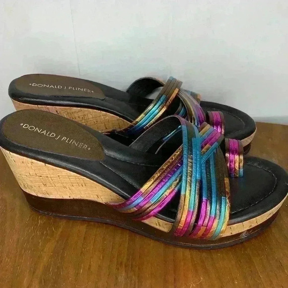 Donald J Pliner Lettie Fuschia MetallicLeather Wedge Sandal Sz 7.5 Toe Strap - Picture 5 of 9
